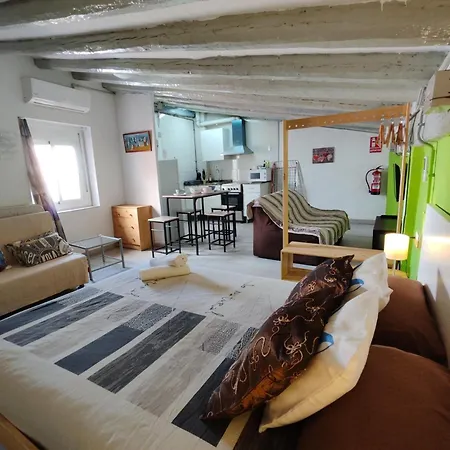 Apartamento Desvan En Edificio Del Siglo Xviii Reus